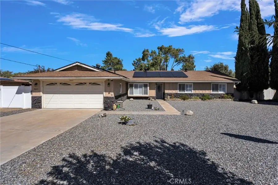 8041 Kingston, Hesperia, CA 92345 - #2
