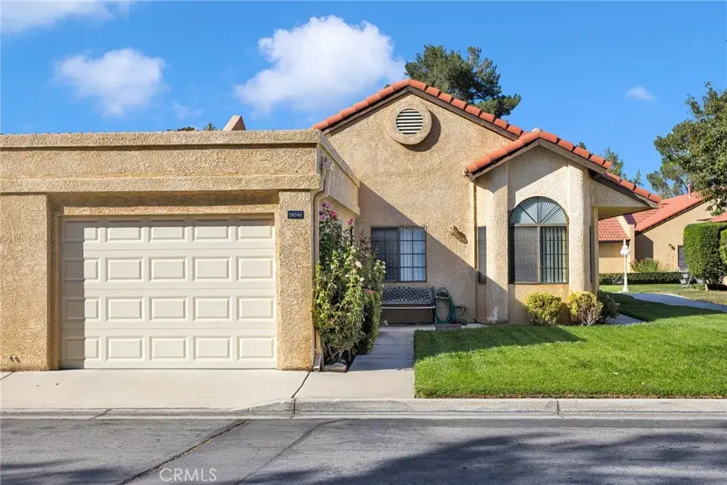 19046 Cedar, Apple Valley, CA 92308 - #1