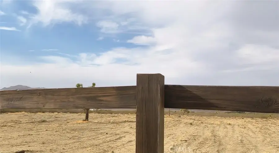 2 Akron, Lucerne Valley, CA 92356 - #3