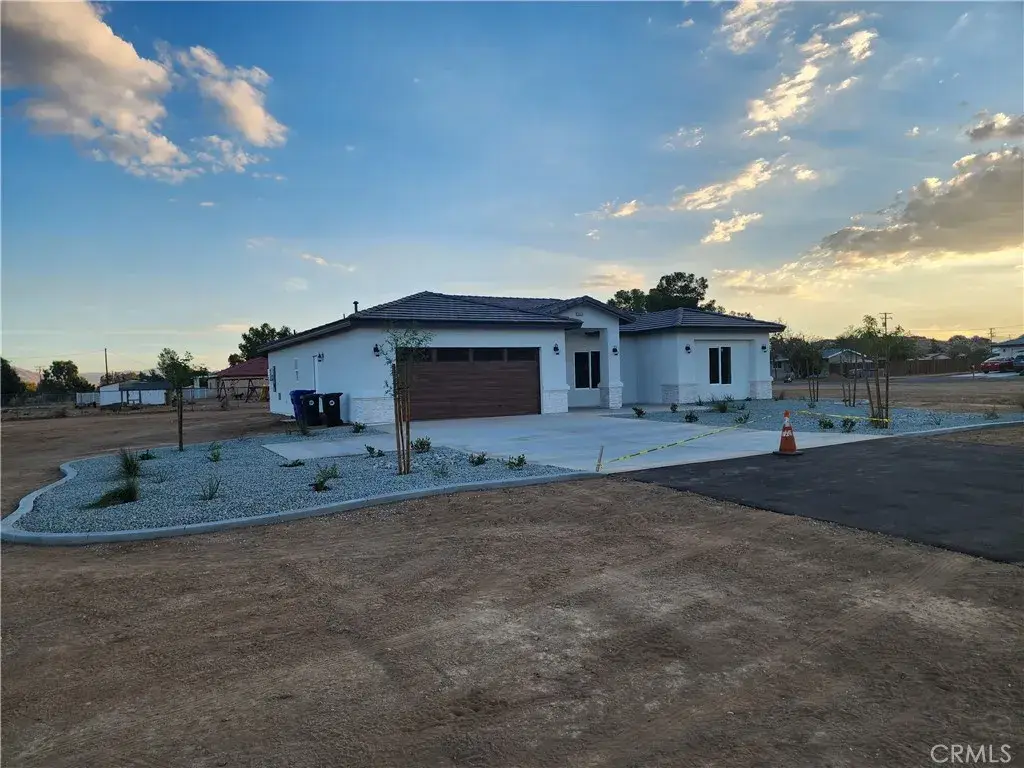 20530 Otoe Road, Apple Valley, CA 92307 - #1