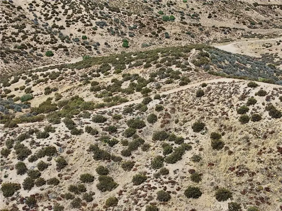 757 Summit Valley (near), Hesperia, CA 92345 - #2