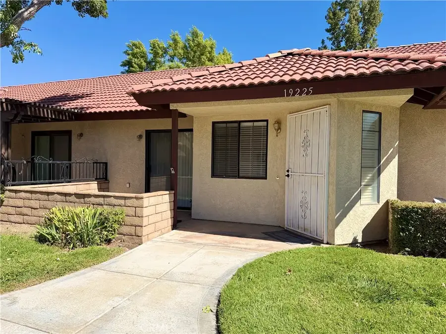 19225 Elm Drive, Apple Valley, CA 92308 - #2