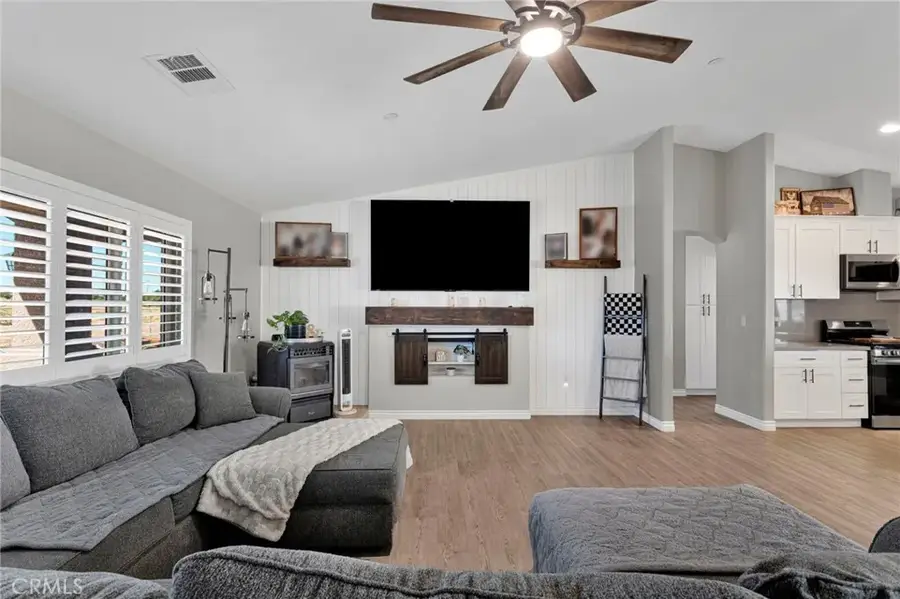 10529 Trinidad, Phelan, CA 92371 - #2