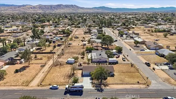 21057 Sitting Bull, Apple Valley, CA 92308
