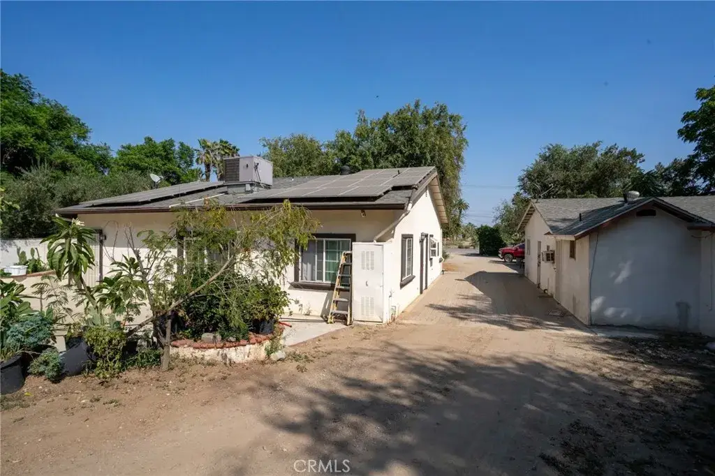 11164 Locust Avenue, Bloomington, CA 92316 - #1