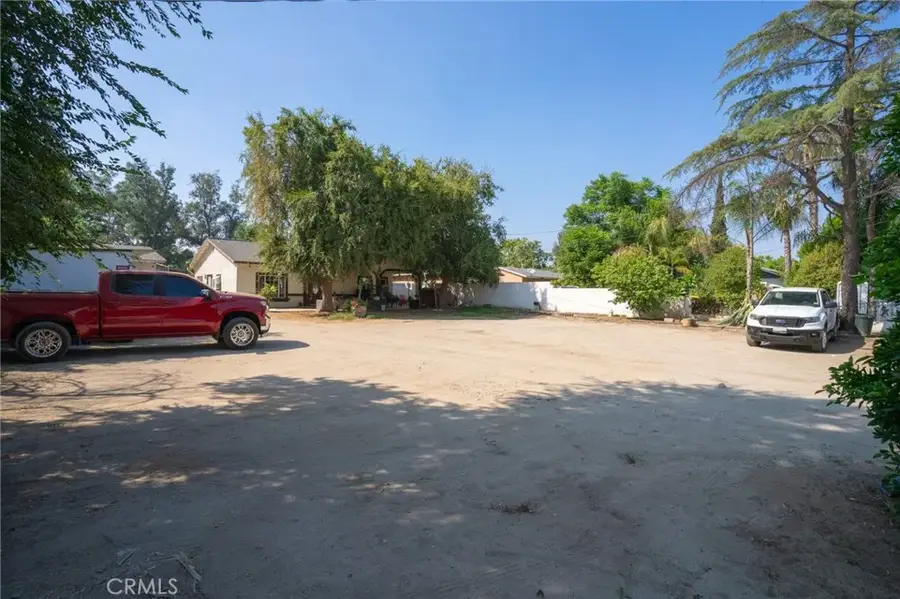 11164 Locust Avenue, Bloomington, CA 92316 - #2