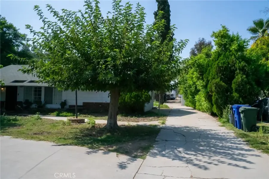 11142 Locust Avenue, Bloomington, CA 92316 - Image #2