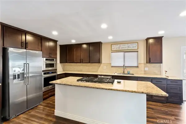 1383 Thornwood, Corona, CA 92882