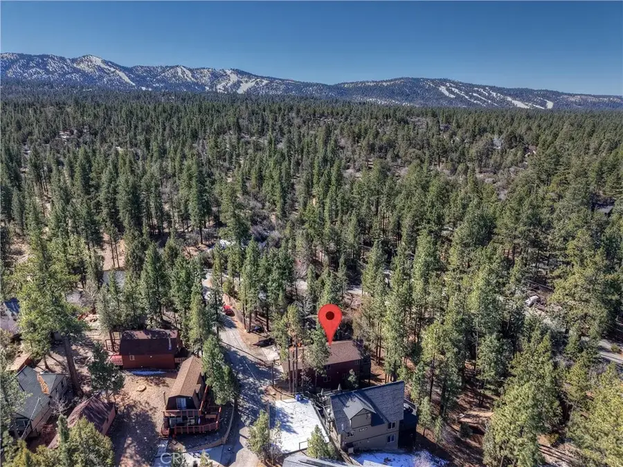 321 Hilltop, Big Bear City, CA 92314 - #3
