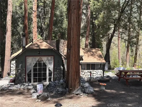 40180 Valley Of The Falls Drive, Forest Falls, CA 92339