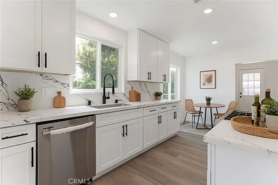 1233 Oakhurst Drive, San Bernardino, CA 92404 - Image #3