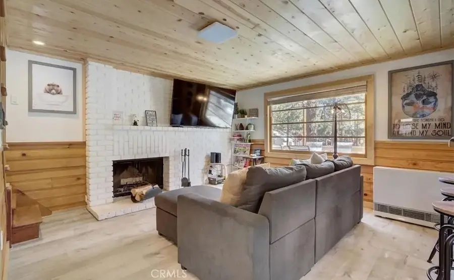 298 Maple Lane, Sugarloaf, CA 92386 - Image #3