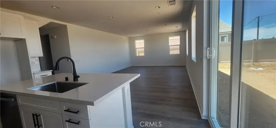 17426 Whiskey Mountain, Hesperia, CA 92345 - Image #2