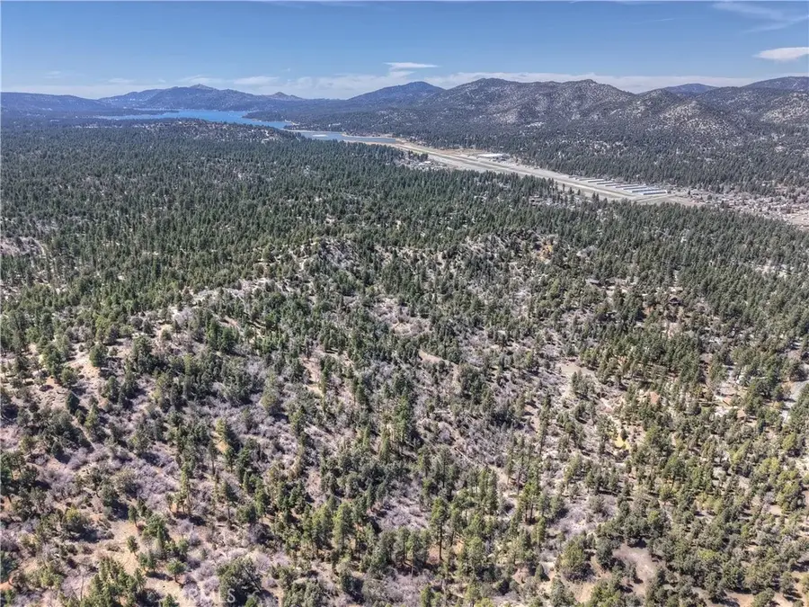 615 Kean Way, Big Bear City, CA 92314 - #3