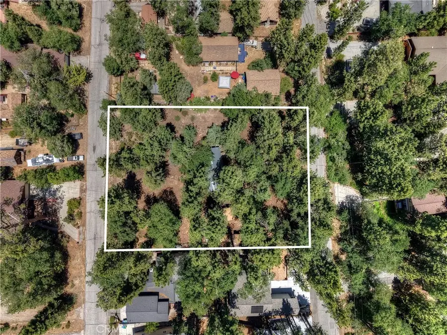 813 Eureka Drive, Big Bear Lake, CA 92315 - Image #2