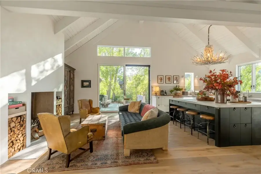 43612 Shasta Road, Big Bear Lake, CA 92315 - Image #2