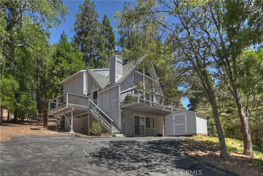 27230 Peninsula Drive, Lake Arrowhead, CA 92352 - Image #1
