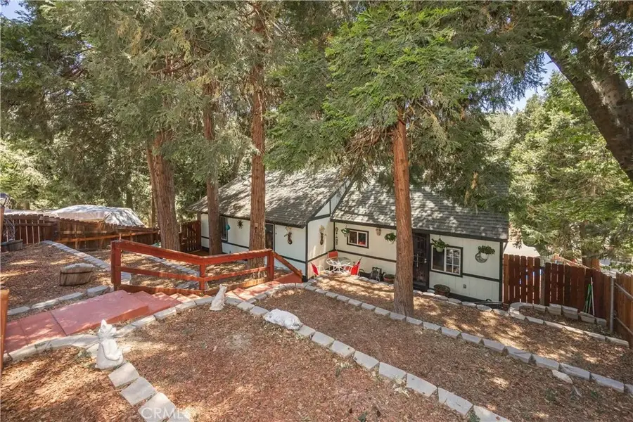 519 S Dart Canyon Road, Crestline, CA 92325 - #2