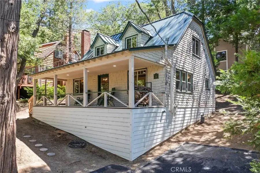 193 Heliotrope Drive, Lake Arrowhead, CA 92352 - Image #2