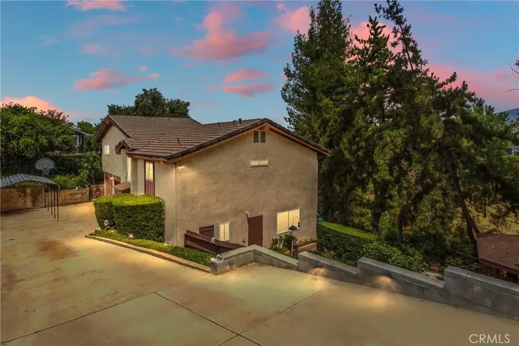 505 E Sunset Drive North, Redlands, CA 92373 - Image #1