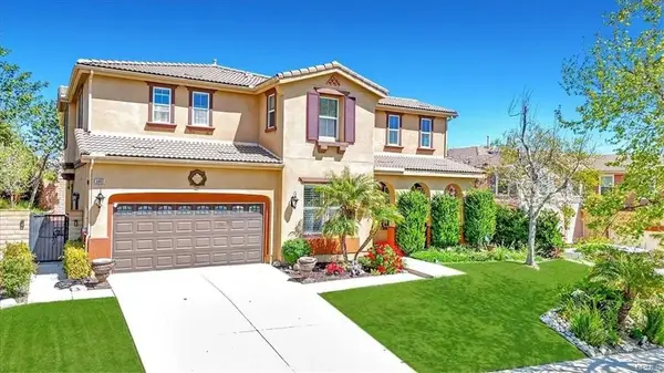 5003 Thornberry Way, Fontana, CA 92336