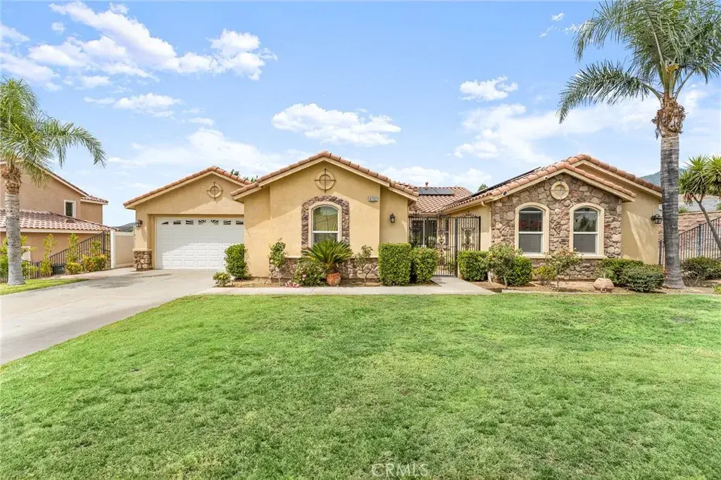 6792 N Ofelia Drive, San Bernardino, CA 92407 - Image #1