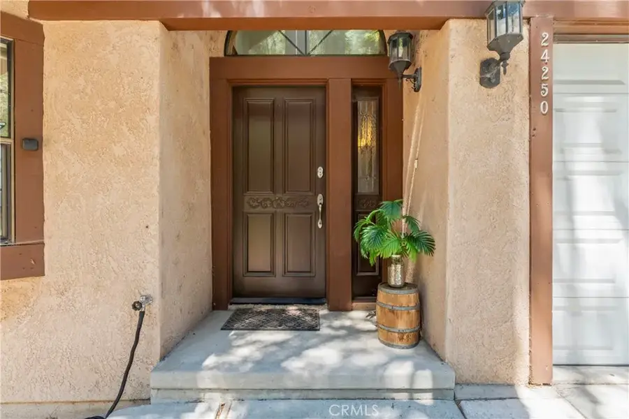 24250 Horst Drive, Crestline, CA 92325 - Image #3