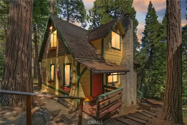 23718 Scenic Drive, Crestline, CA 92325