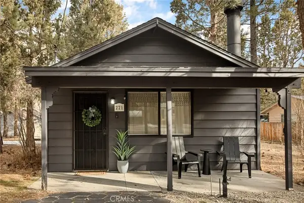 221 Angeles Boulevard, Big Bear City, CA 92314