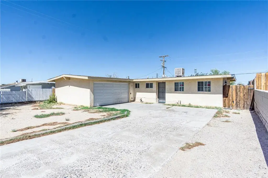 25498 Dayton Ave, Barstow, CA 92311 - Image #1