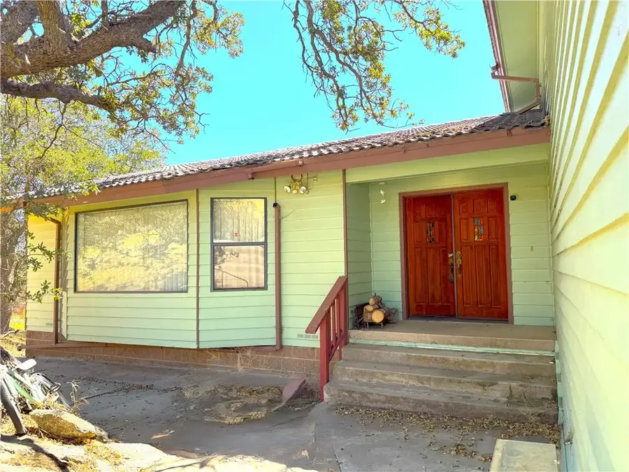 18720 Wringfoot Place, Tehachapi, CA 93561 - Image #2