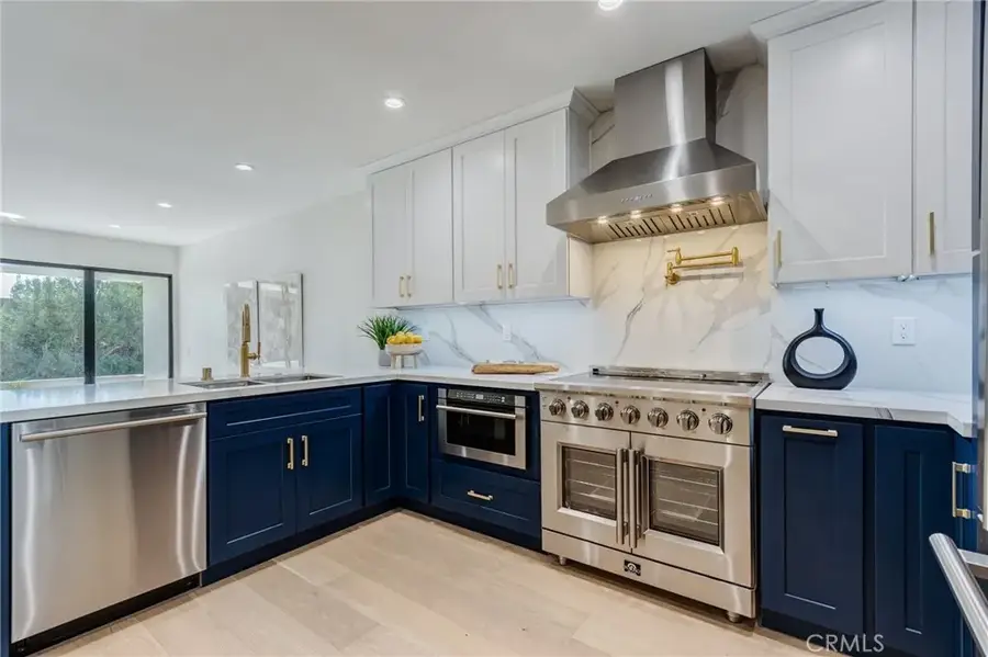 11919 Mayfield #2, Los Angeles, CA 90049 - Image #2