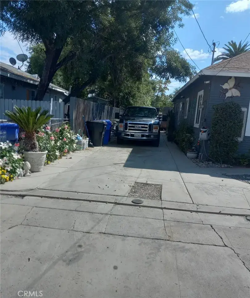 1181 W Victoria St, San Bernardino, CA 92411 - Image #3