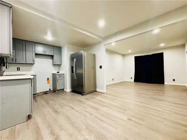 323 W 47th Place, Los Angeles, CA 90037