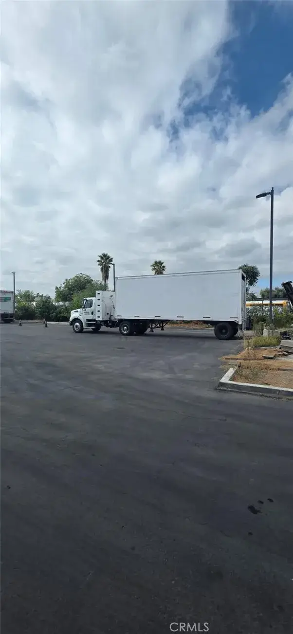 781 E Santa Fe, San Bernardino, CA 92408 - Image #2