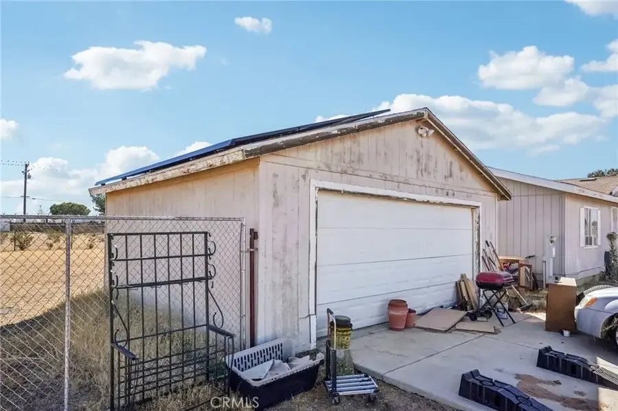10992 Tecopa Road, Apple Valley, CA 92308 - Image #3