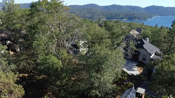 1248 Glacier, Lake Arrowhead, CA 92352
