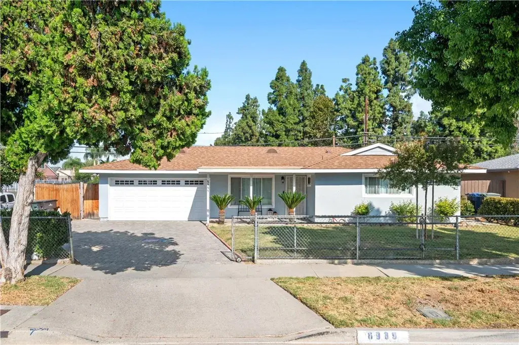 8989 Pembroke Avenue, Riverside, CA 92503 - Image #1