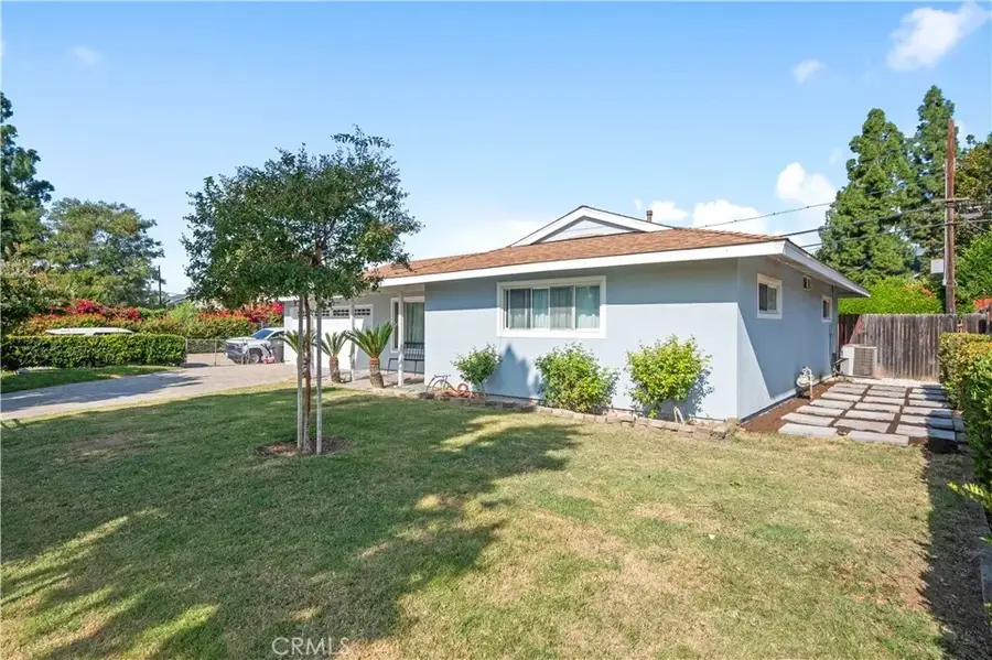 8989 Pembroke Avenue, Riverside, CA 92503 - Image #3