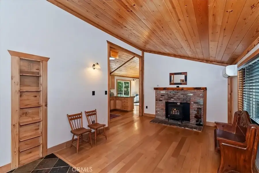 32765 Cougar, Running Springs, CA 92382 - Image #3