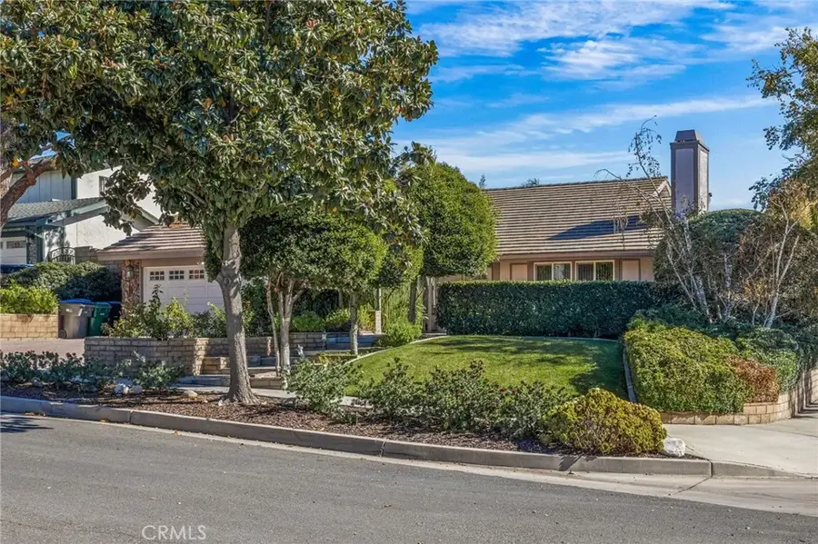 1233 Dale Circle, Corona, CA 92878 - Image #2