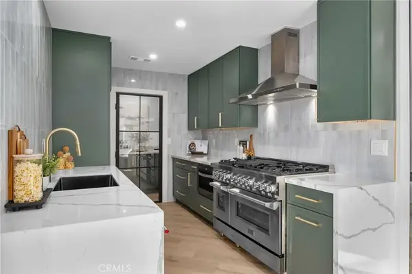 17381 Meer, Huntington Beach, CA 92647