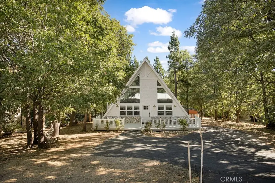 987 Tirol Lane, Lake Arrowhead, CA 92352 - Image #2