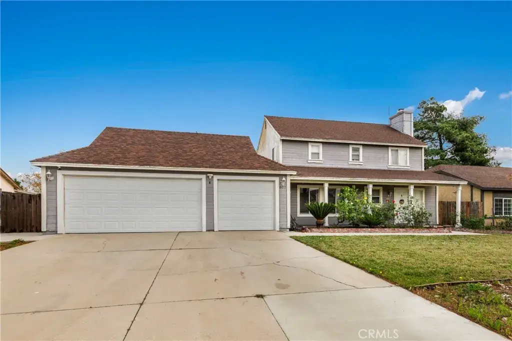 877 N Quince Avenue, Rialto, CA 92376 - Image #1