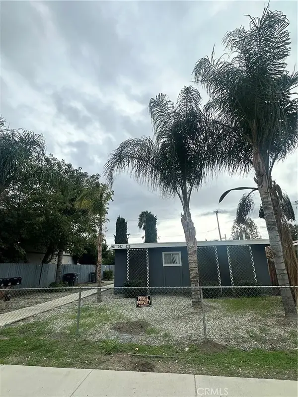 921 E Devonshire, Hemet, CA 92543