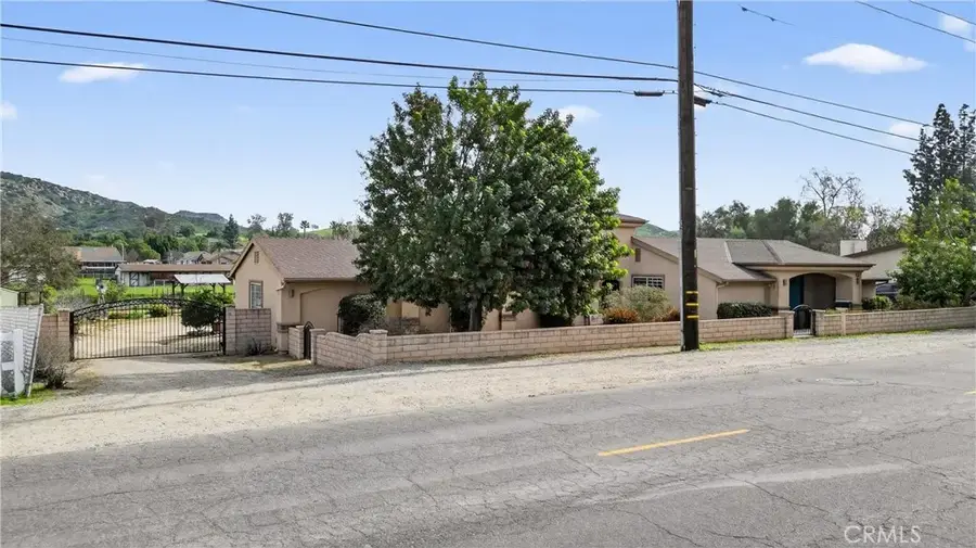 2327 Temescal Avenue, Norco, CA 92860 - Image #2