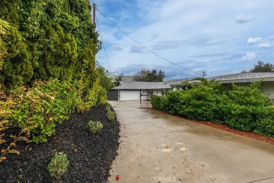 26005 Adamor Road, Calabasas, CA 91302 - Image #3