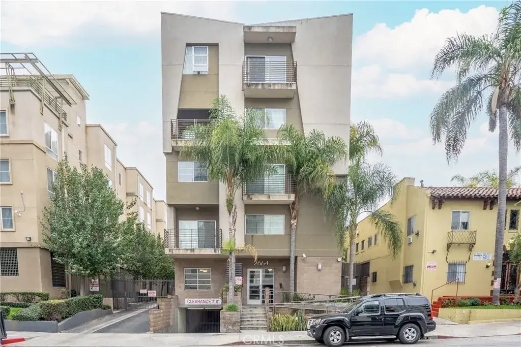 2864 Sunset Place #205, Los Angeles, CA 90005 - Image #1