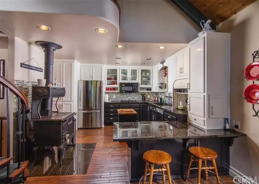 1055 Meadowbrook Drive, Lake Arrowhead, CA 92352 - Image #1