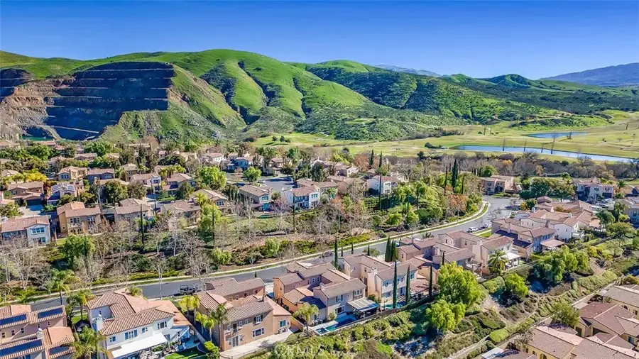 4340 Cantada Drive, Corona, CA 92883 - Image #2